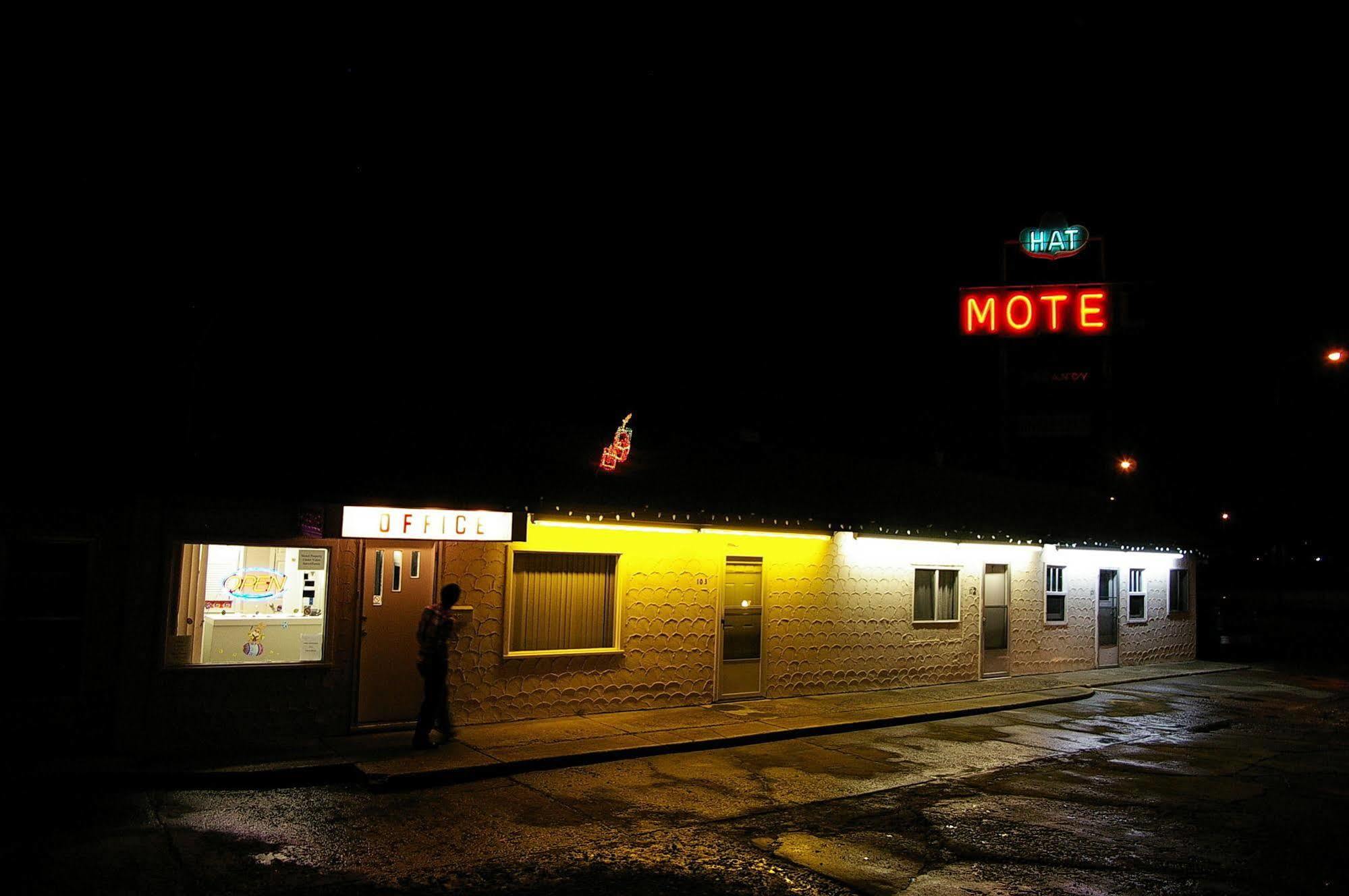 Hat Motel Medicine Hat Exterior photo